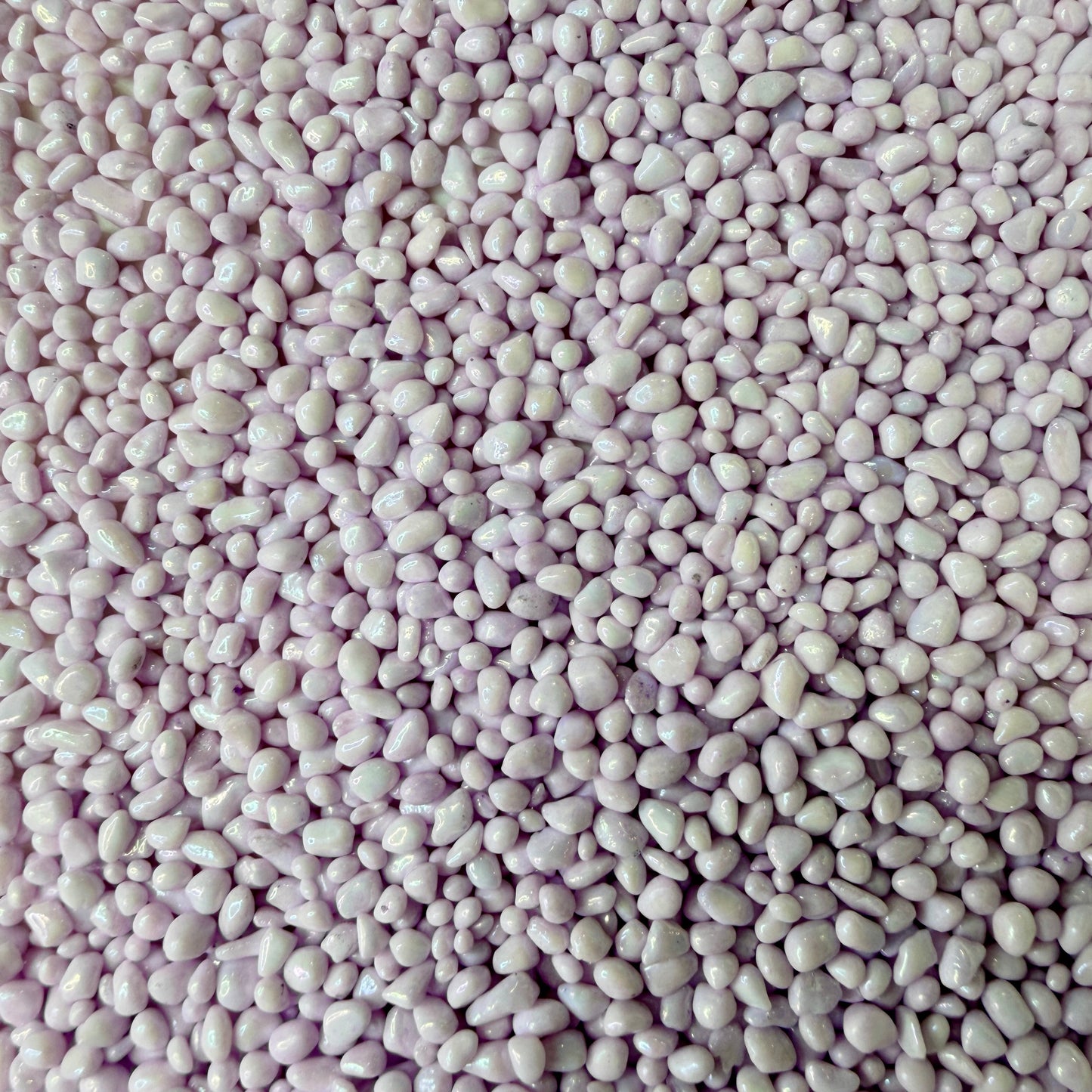 2MM-4MM Pearly Light Purple Pebble (NOT EDIBLE) D49-06