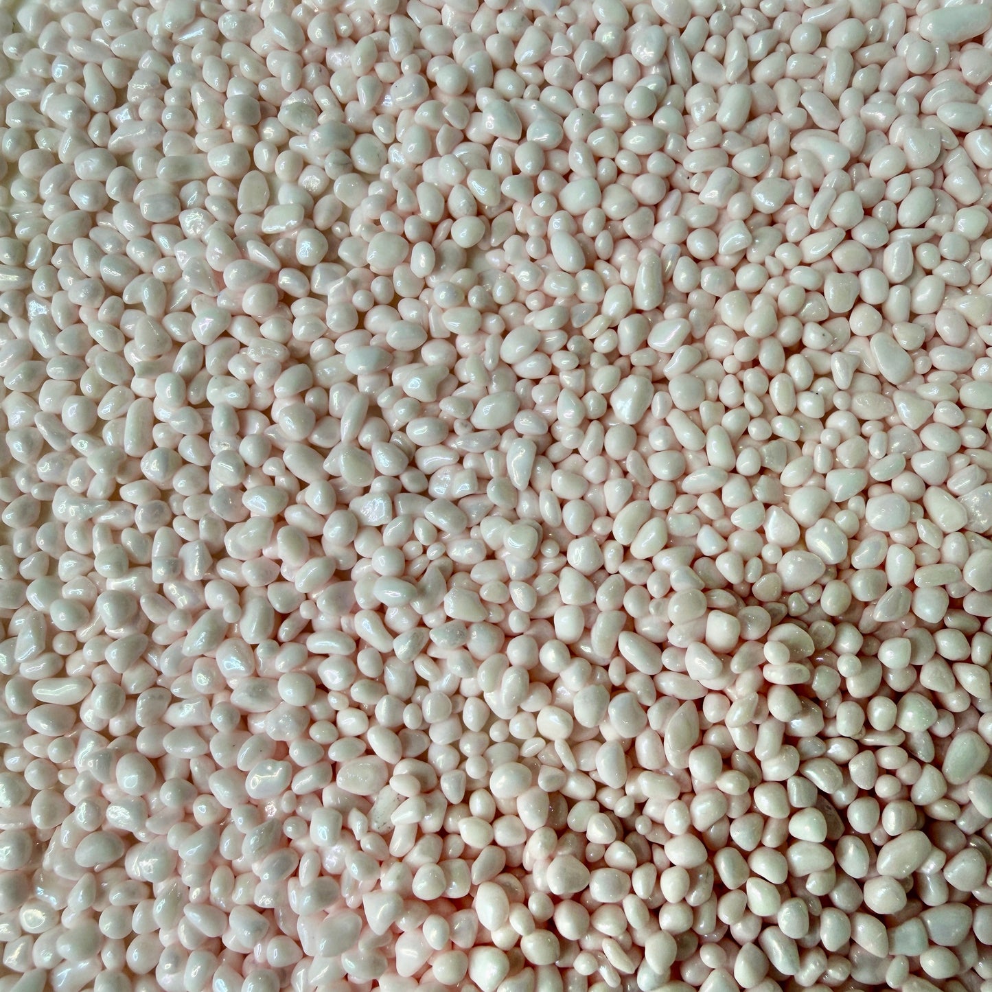 2MM-4MM Pearly Light Pink Pebble (NOT EDIBLE) D49-08