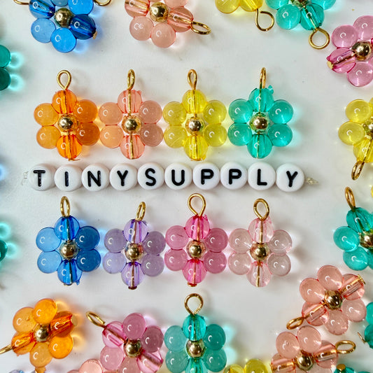 22.5MM x 15MM Acrylic Flower Charm (Random Mixed Color)