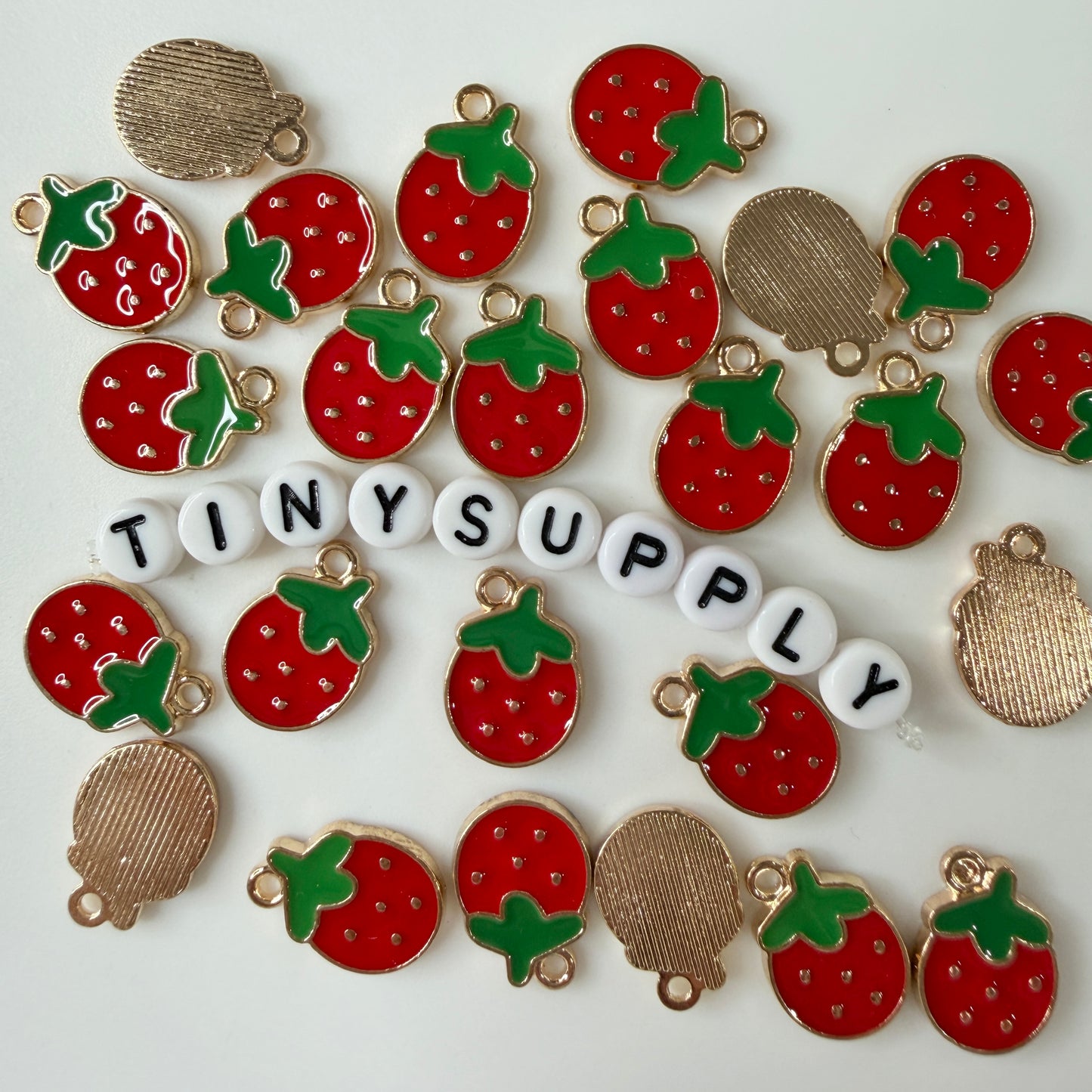 16.5MM Red Chubby Strawberry Enamel Charm