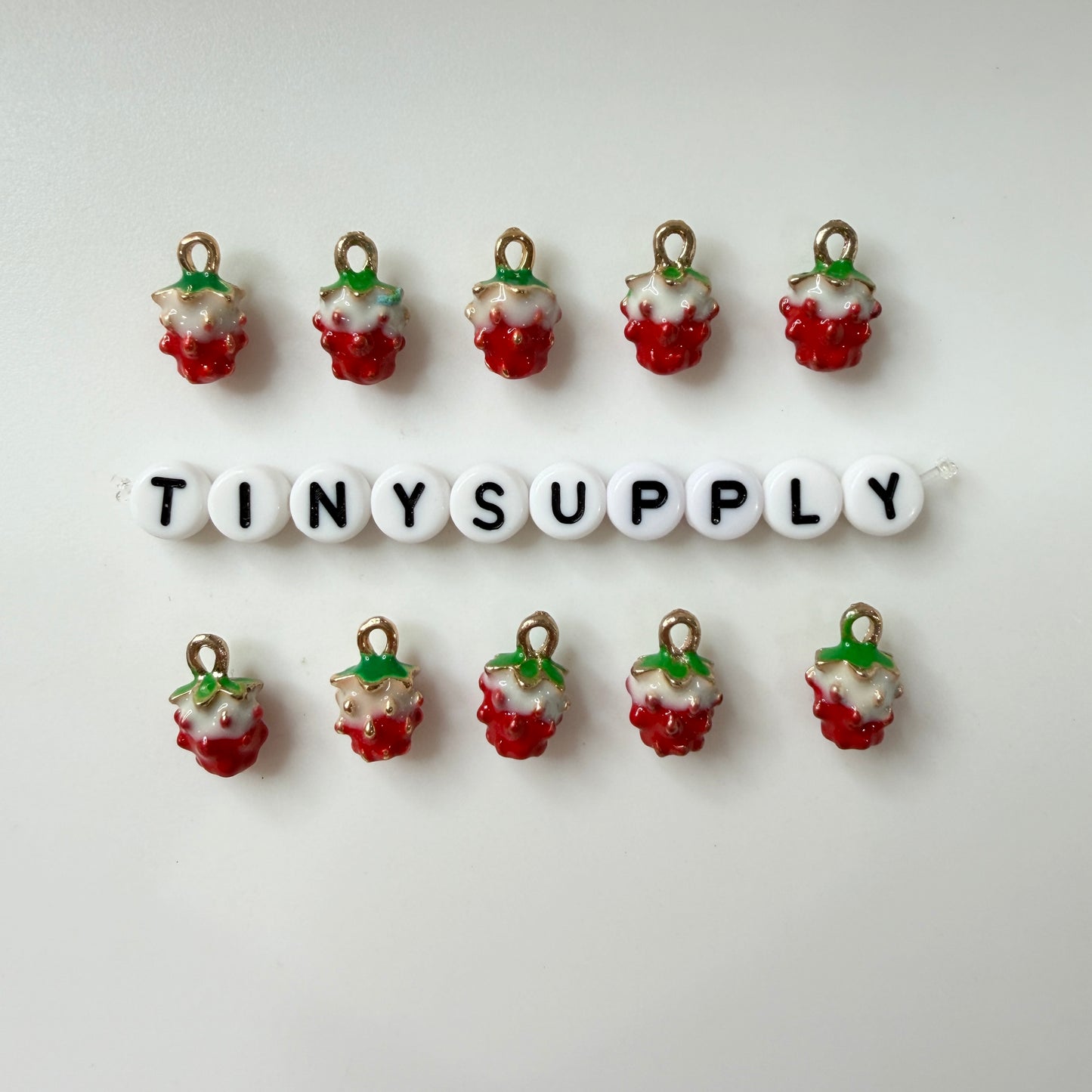 Alloy Enamel Strawberry Charm (12.5x8x6mm, Hole: 1.5mm)