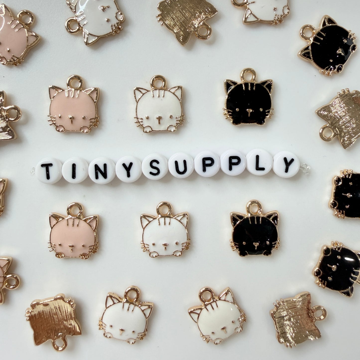 White/Black/Pink Cat Alloy Enamel Charm (15x13x3mm, Hole: 2mm)