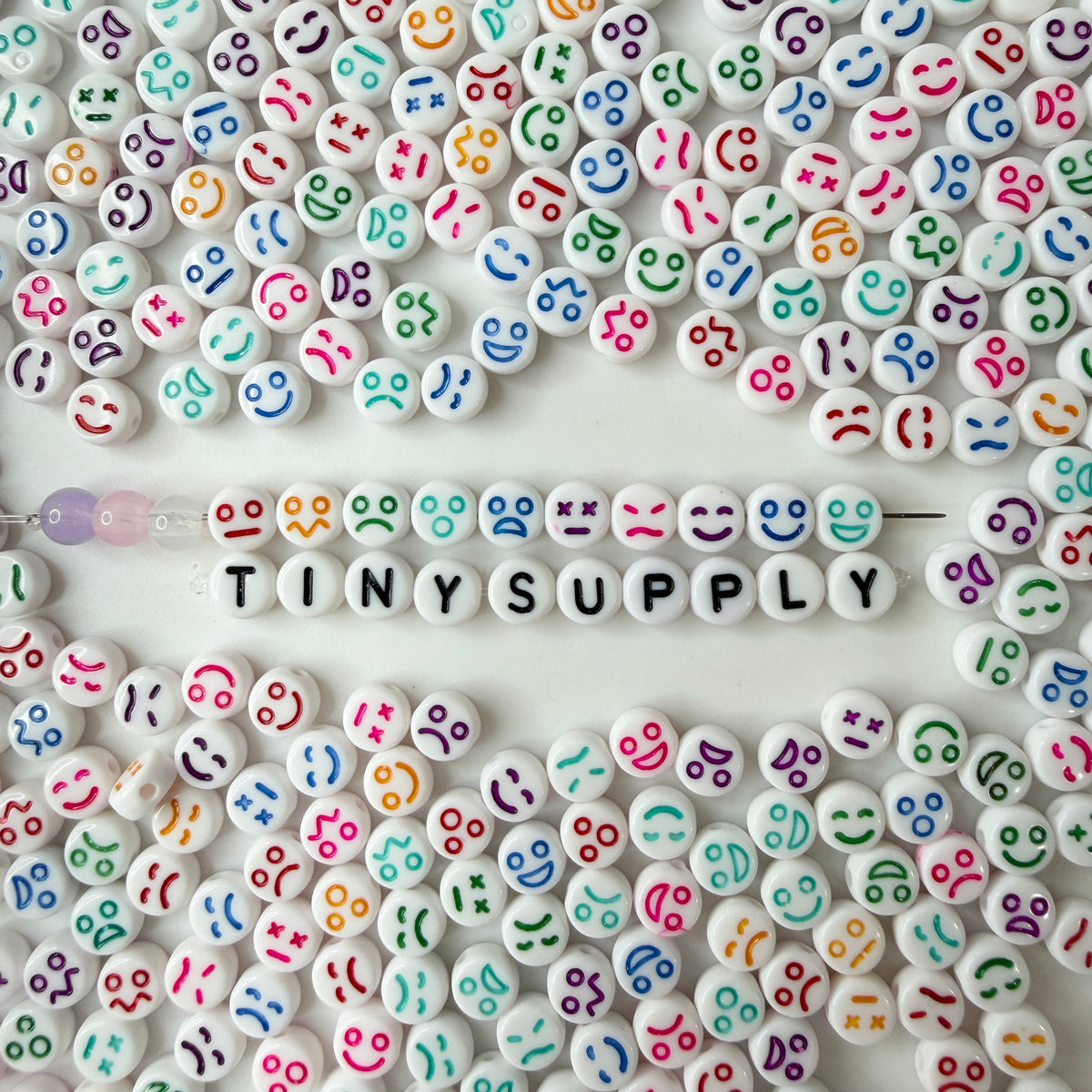7MM White Flat Round Acrylic with Mixed Faces Beads