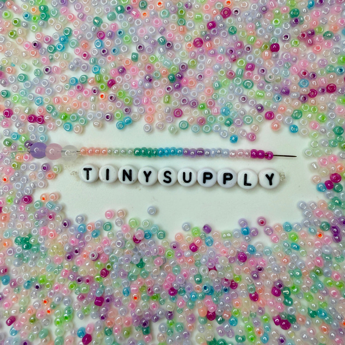 3MM AB Mix, Cream Line 8/0 Glass Seed Beads (CR-19) D59-19