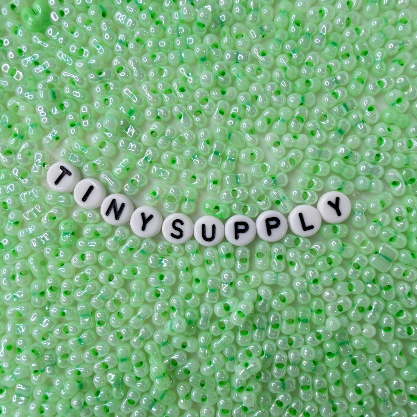 6MM Luster Peanut Shaped Seed Beads-Green (K010-4C)