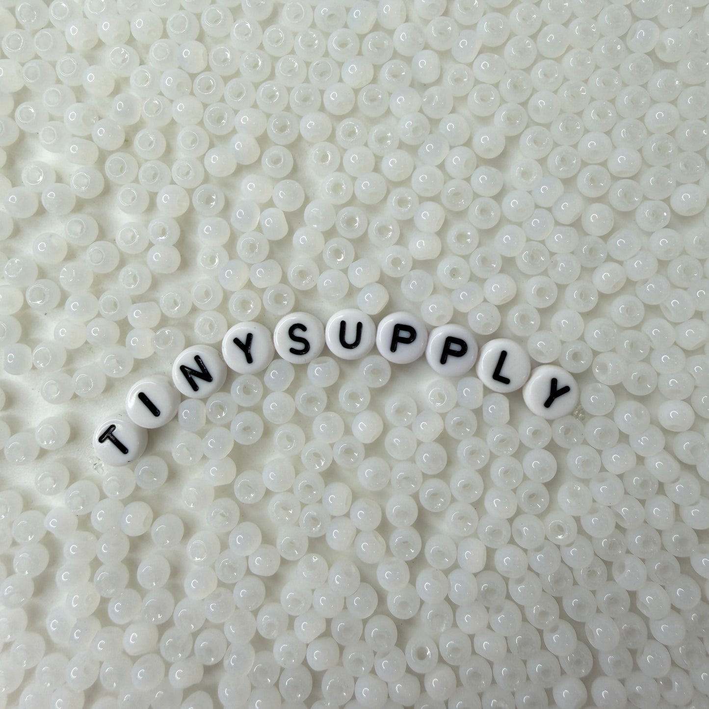 4MM 6/0 Imitation Cat Eye Seed Bead-White (02A-03)