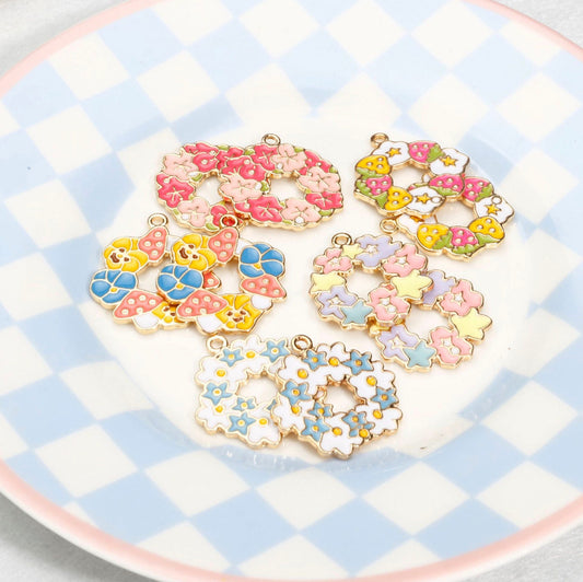 25MM Cute Flower Themed Flower Wreath Enamel Charms