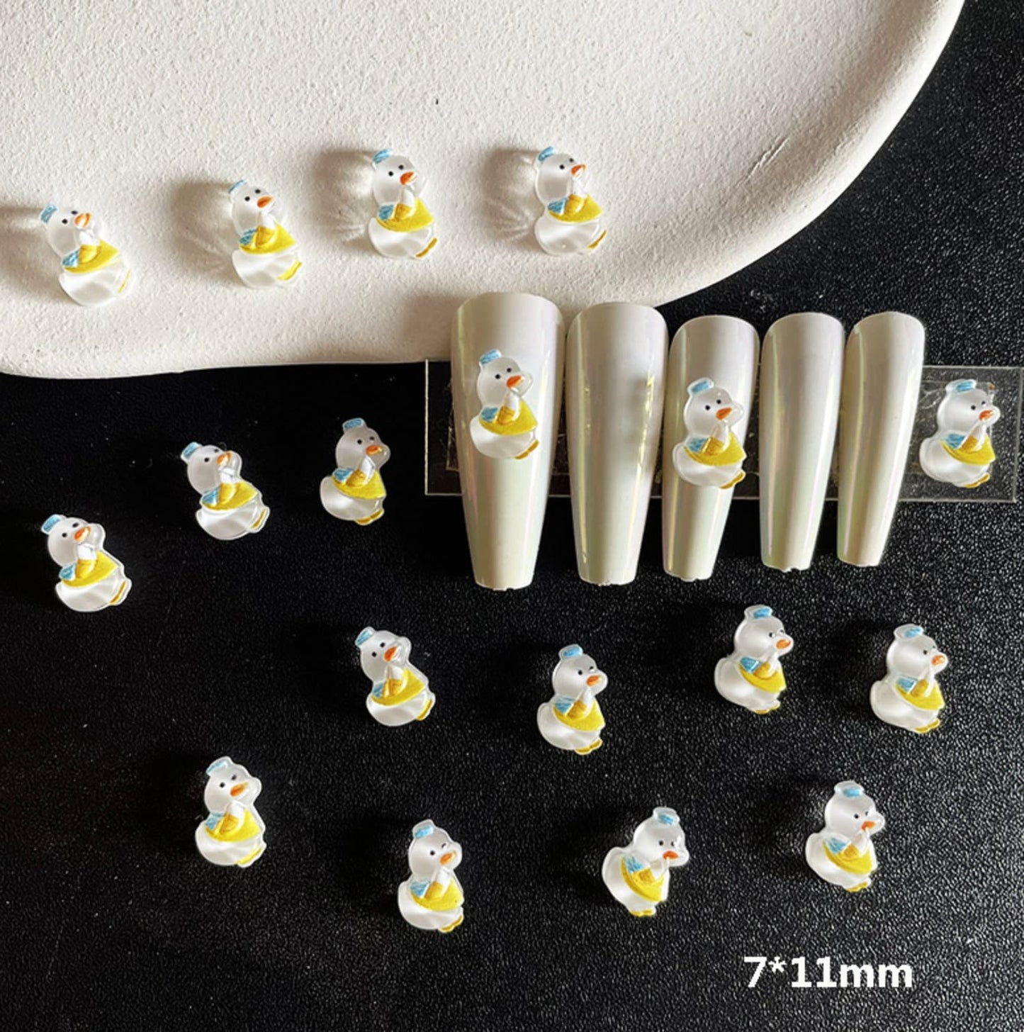 Kawaii White Delivery Duck, Animal Themed 3D Nail Art Charms, Decoden, DIY Supplies, Mini Cabochon