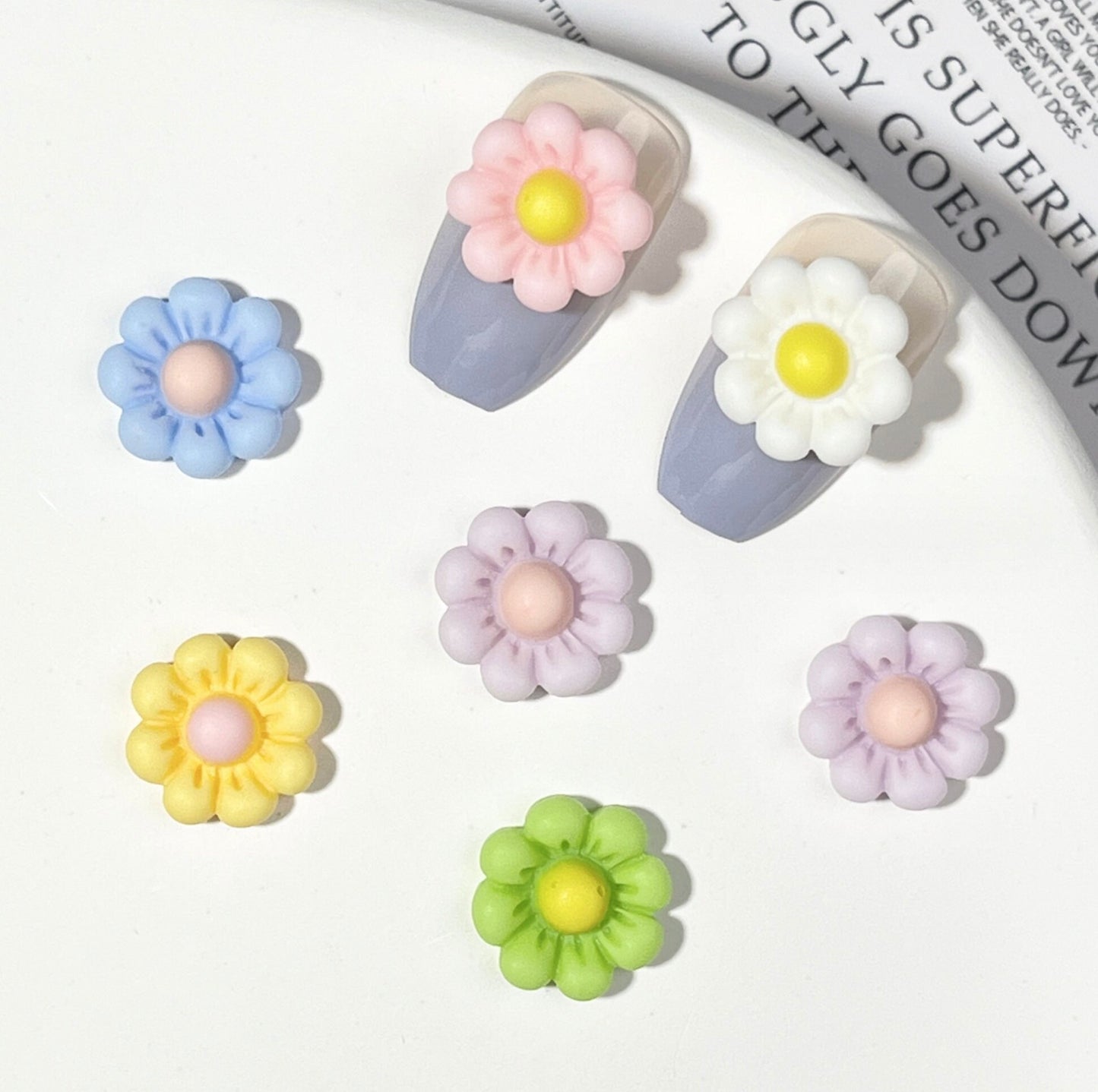 13MM Glow-In-The-Dark Flower 3D Nail Art Charms, Decoden, DIY Supplies, Mini Cabochon