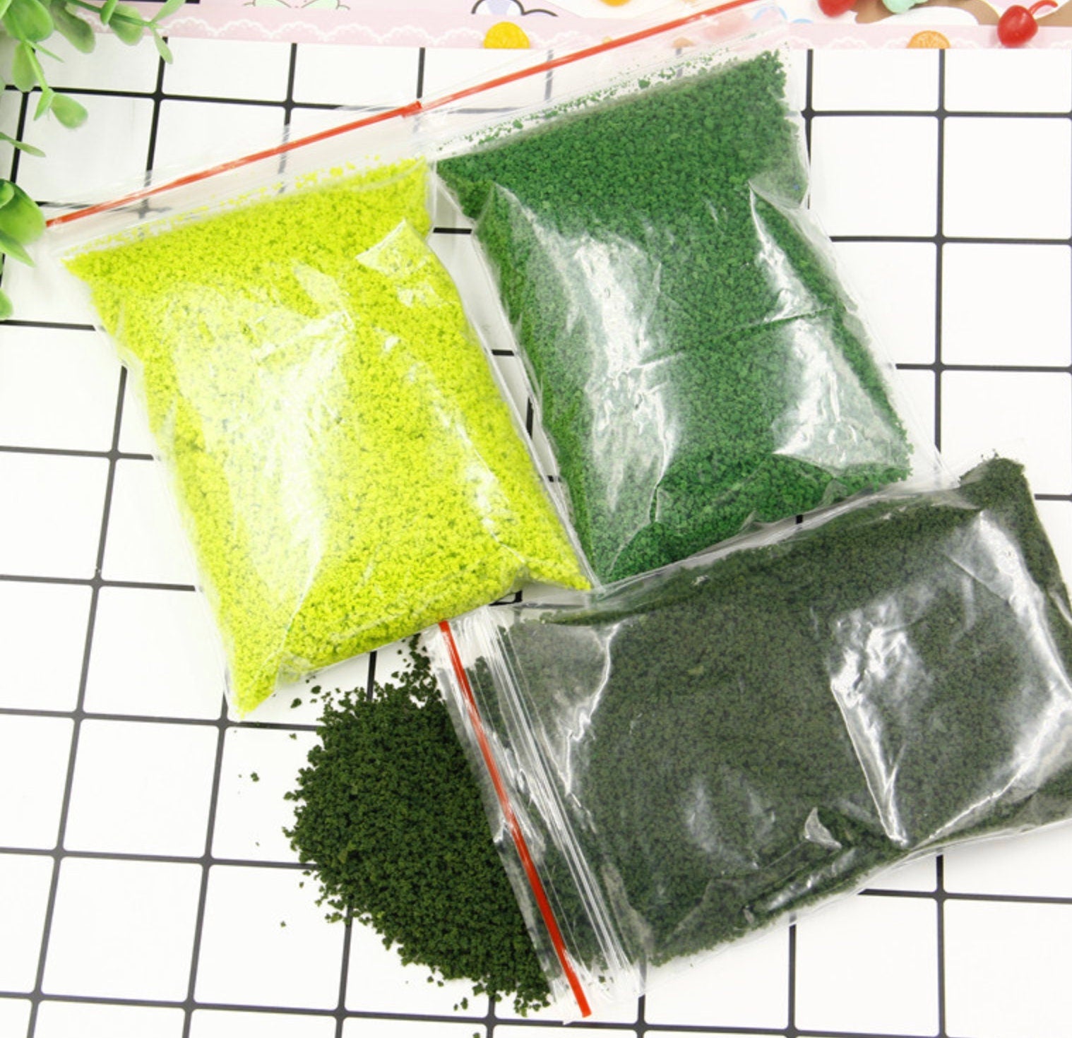 Fake Green Grass/Moss, Foliage Themed (20G Bags)